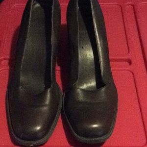 Aero soles women’s dress shoes